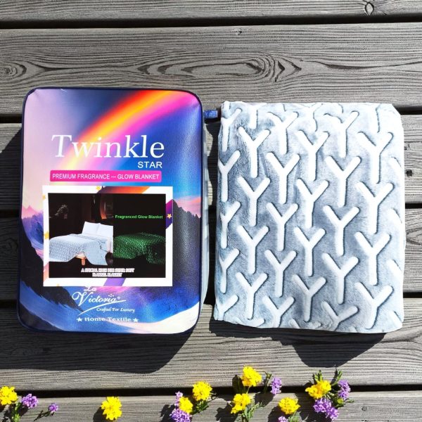 Twinkle Victoria Glowing Fragranced Ultra Soft Blanket – King Size